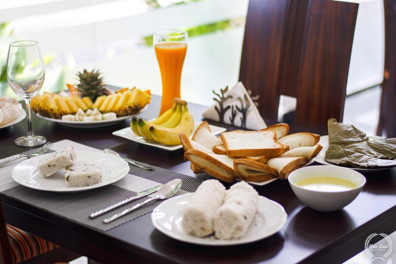 White Land City Hotel Dambulla Luaran gambar