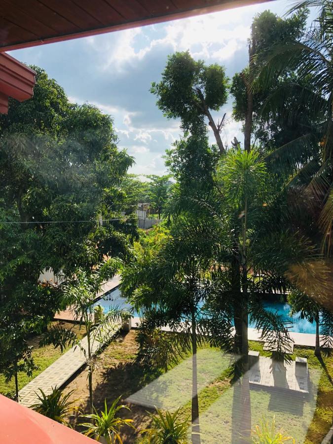 White Land City Hotel Dambulla Luaran gambar