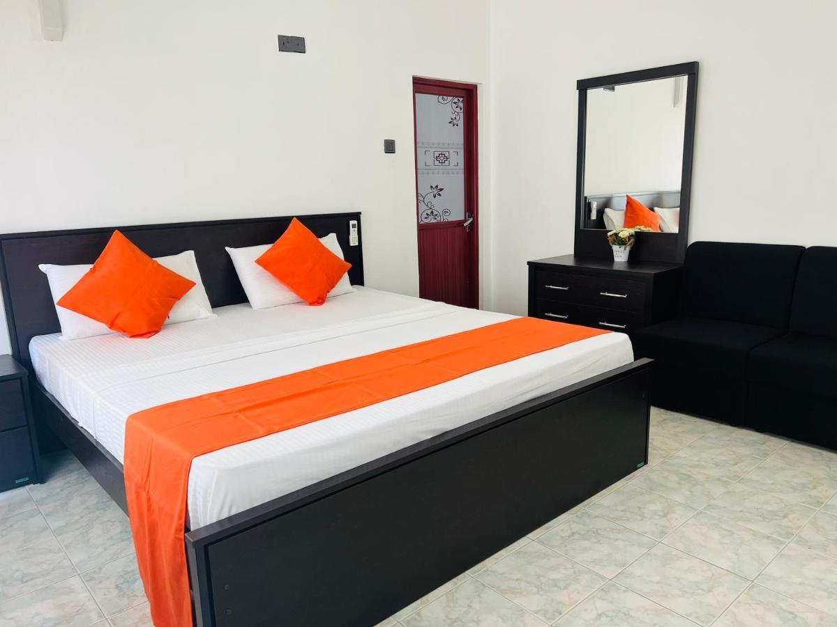 White Land City Hotel Dambulla Luaran gambar