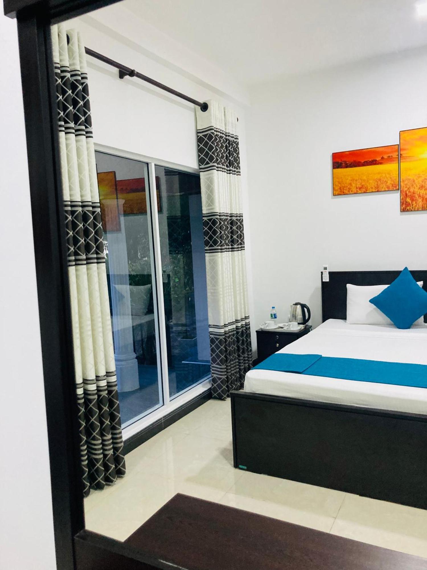 White Land City Hotel Dambulla Luaran gambar