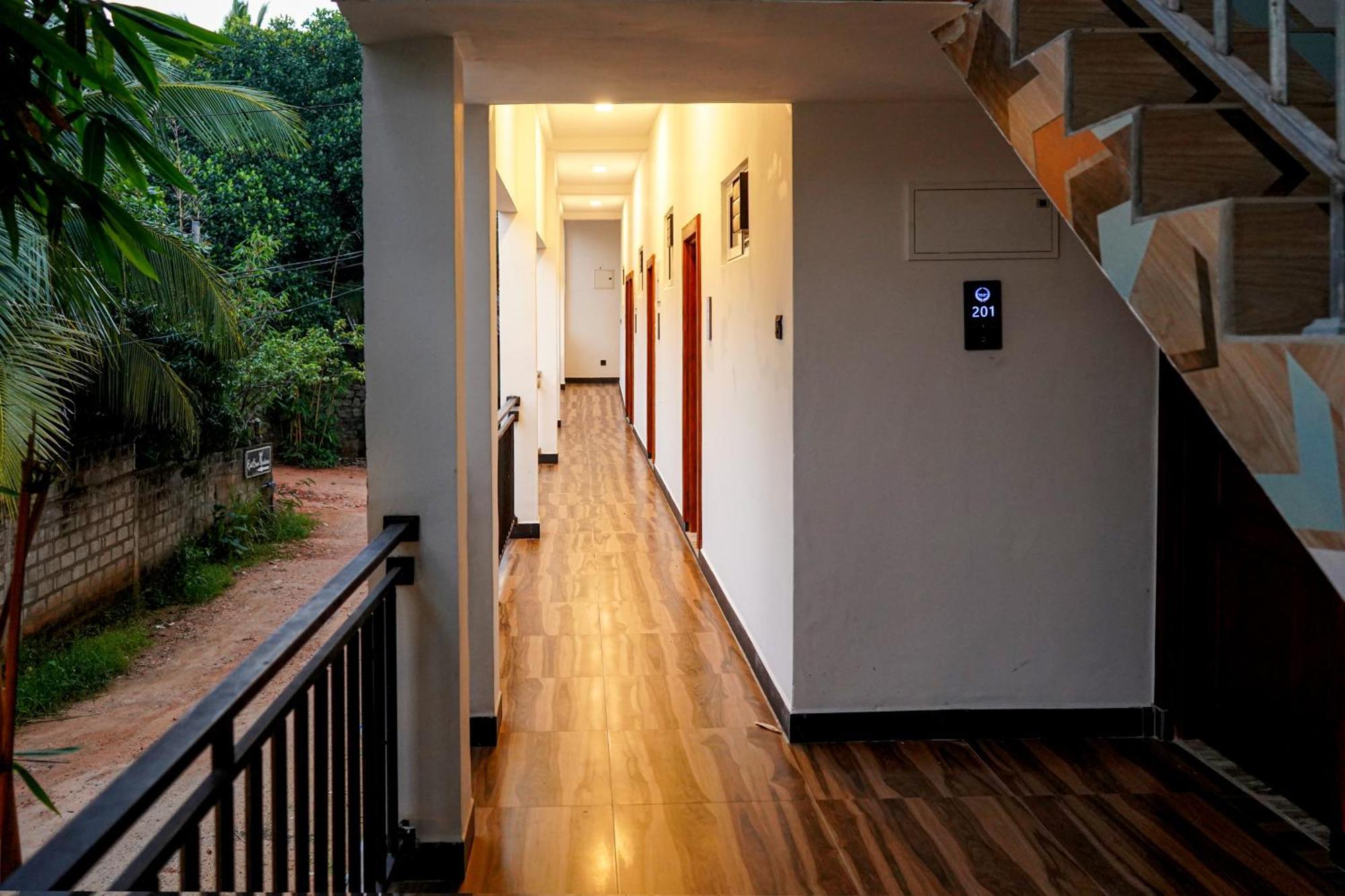 White Land City Hotel Dambulla Luaran gambar